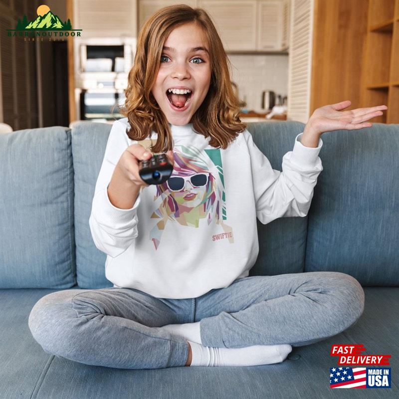 Kid Taylor Eras Tour Sweatshirt Retro The Youth Hoodie Classic Kid Taylor Eras Tour Sweatshirt Retro The Youth Hoodie Classic