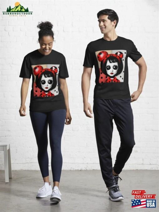 Ladybug Portrait Art Active T-Shirt Hoodie Unisex