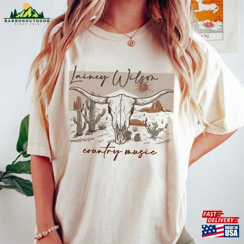 Lainey Wilson Bullhead T-Shirt Sweatshirt Country Music Hoodie Lainey Wilson Bullhead T-Shirt Sweatshirt Country Music Hoodie