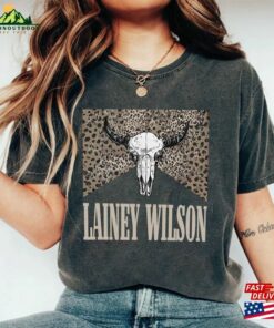 Lainey Wilson T-Shirt Country Music Shirt Bullhead Classic Hoodie
