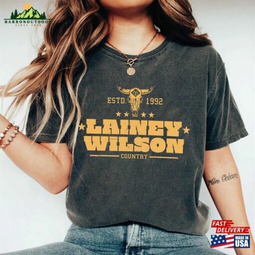 Lainey Wilson T-Shirt Country Music Shirt Bullhead Unisex