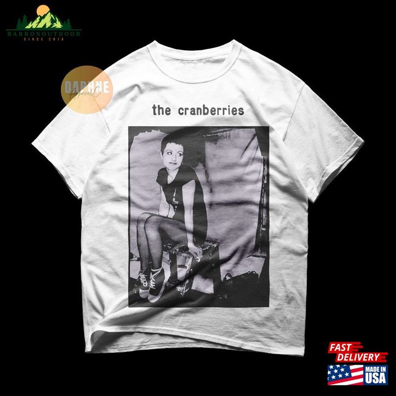 Limited The Cranberries Remembering Dolores T-Shirt Sweatshirt Limited The Cranberries Remembering Dolores T-Shirt Sweatshirt