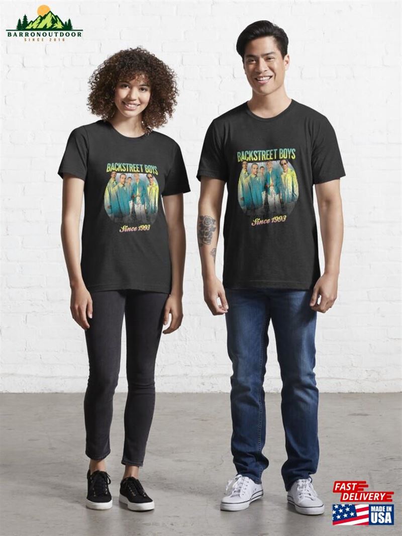 Live Show And Band Essential T-Shirt Classic Hoodie Live Show And Band Essential T-Shirt Classic Hoodie