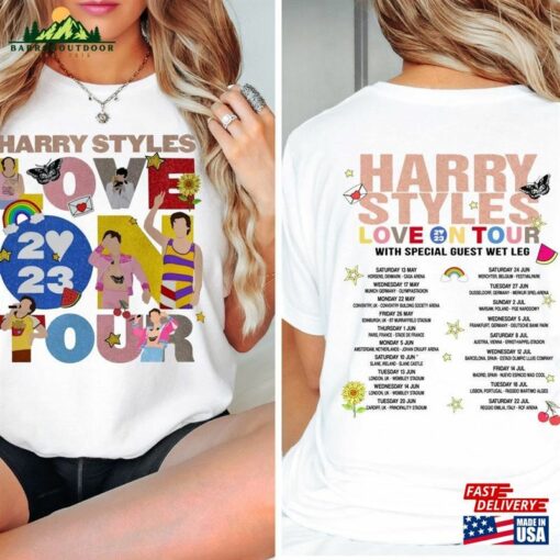 Love On Tour T-Shirt Classic Sweatshirt