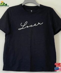 Lover T-Shirt Sweatshirt Unisex