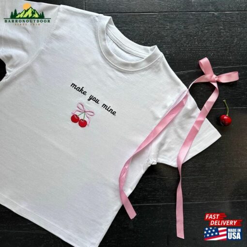 Madison Beer T-Shirt Hoodie Unisex