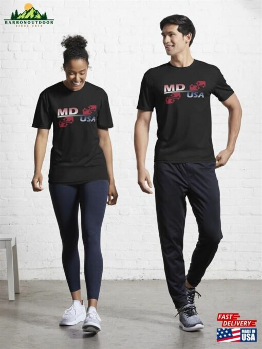 Md Usa Written Textile Design Active T-Shirt Sweatshirt Classic