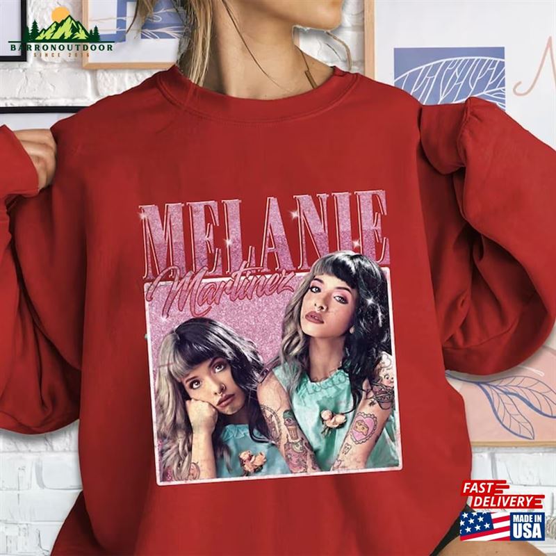 Melanie Martinez Shirt Singer American Sweatshirt Unisex Melanie Martinez Shirt Singer American Sweatshirt Unisex