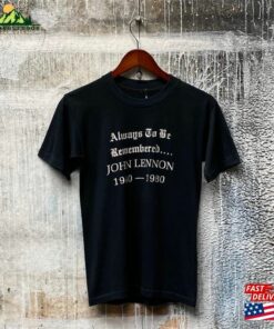 Memorial’80s John Lennon T-Shirt Hoodie Sweatshirt Memorial’80s John Lennon T-Shirt Hoodie Sweatshirt