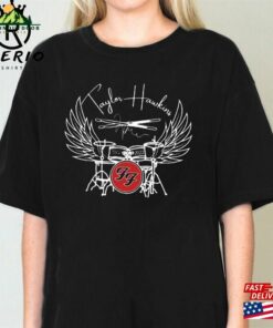 Memories Of Taylor Hawkins T-Shirt 1972 Classic Sweatshirt Memories Of Taylor Hawkins T-Shirt 1972 Classic Sweatshirt