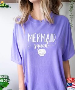 Mermaid Bachelorette Shirts Trendy Cocktail Wine Tasting Beach Bach Tour Party Comfort Colors Bride Crew Girls Trip Ba Sweatshirt T-Shirt