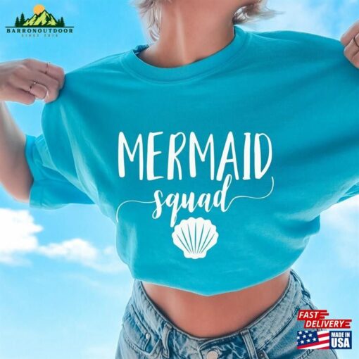 Mermaid Bachelorette Shirts Trendy Cocktail Wine Tasting Beach Bach Tour Party Comfort Colors Bride Crew Girls Trip Ba Sweatshirt T-Shirt