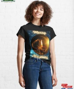 Merry Christmas By Candlelight Classic T Shirt Sweatshirt 1