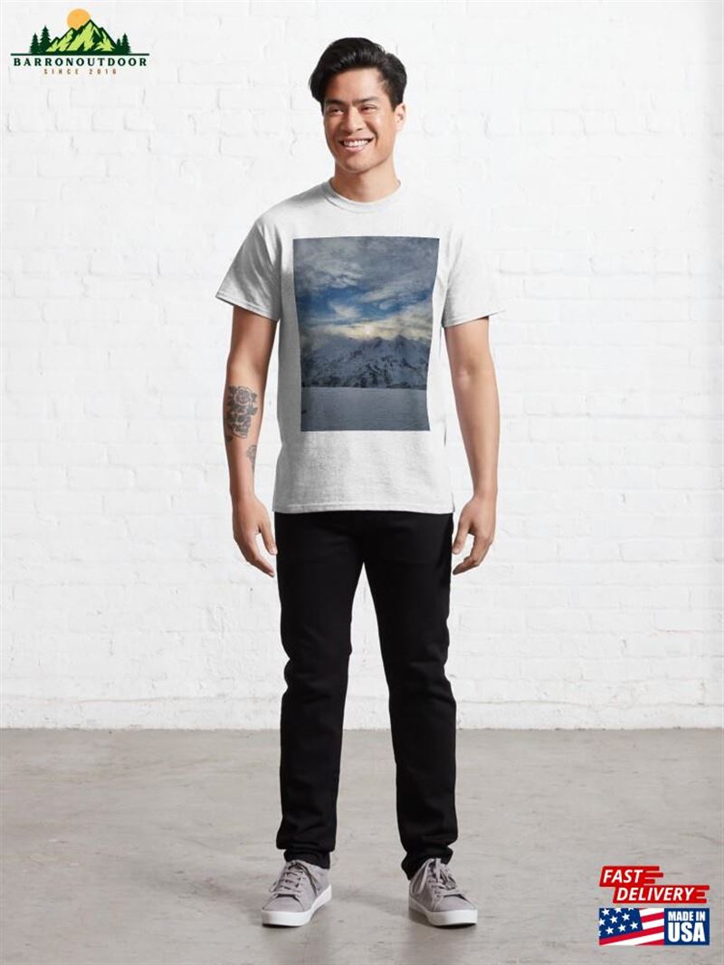 Mighty Alps Classic T-Shirt Hoodie Sweatshirt Mighty Alps Classic T-Shirt Hoodie Sweatshirt