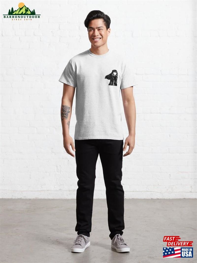 Minimalist Distressed Fern Sousou No Frieren Beyond Journeys End Anime Character Sweatshirt T-Shirt Minimalist Distressed Fern Sousou No Frieren Beyond Journeys End Anime Character Sweatshirt T-Shirt