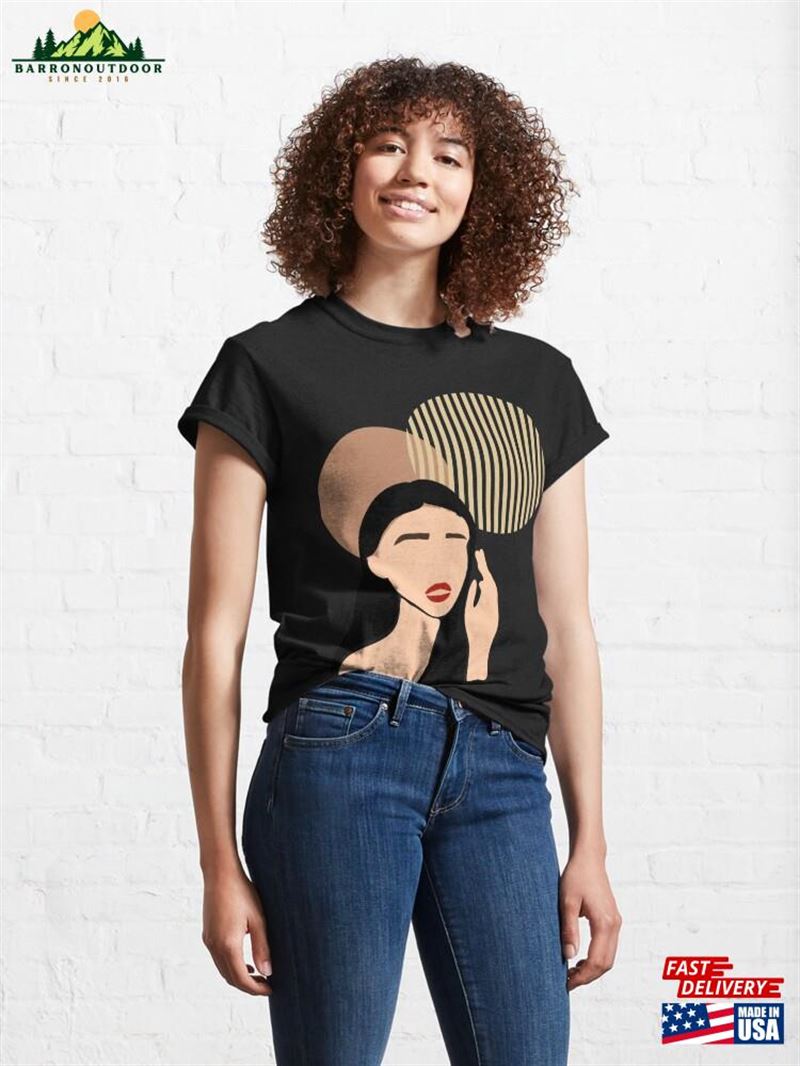Minimalist Woman Silhouette Classic T-Shirt Sweatshirt Minimalist Woman Silhouette Classic T-Shirt Sweatshirt