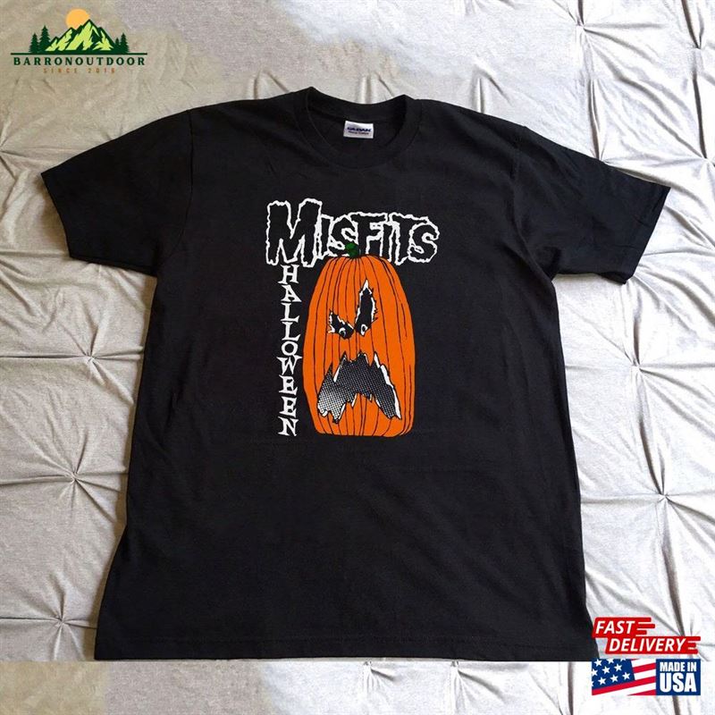 Misfits Halloween Horror Gift T-Shirt Unisex Tank Top Summer Longsleeve Hoodie Misfits Halloween Horror Gift T-Shirt Unisex Tank Top Summer Longsleeve Hoodie