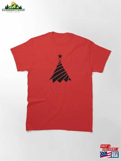 Modern Geometric Christmas Tree On Red Classic T-Shirt Hoodie