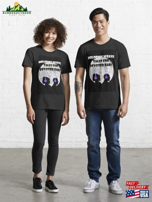 Moonlight’s Duet Beneath The Moon Essential T-Shirt Classic