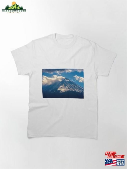 Mount Fuji Trip Classic T-Shirt Unisex