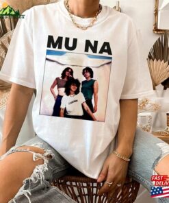 Muna Graphic Concert Shirt Country Music Band Unisex Classic
