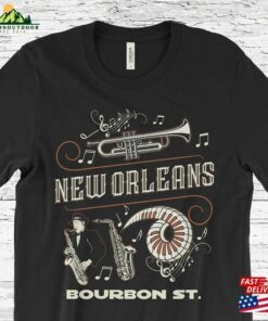 New Orleans Louisiana Vintage Souvenir Gift T-Shirt Bourbon Street Mardi Gras Sweatshirt