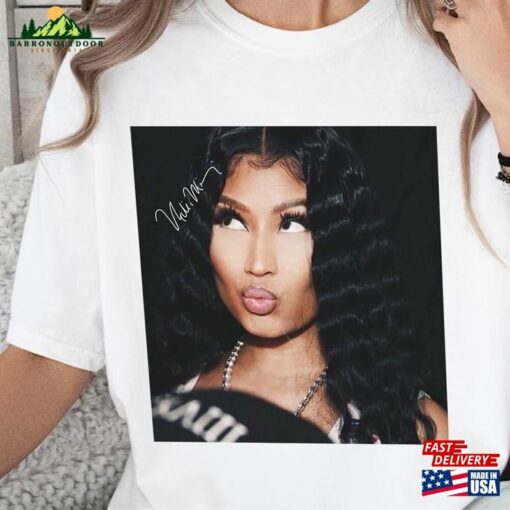 Nicki Minaj Album Fan Friendly Chic Sweatshirt Unisex