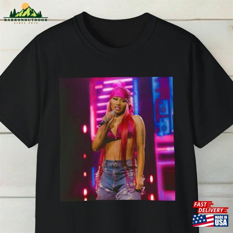 Nicki Minaj Pink Friday 2 Tour On Stage Shirt Sweatshirt Classic Nicki Minaj Pink Friday 2 Tour On Stage Shirt Sweatshirt Classic