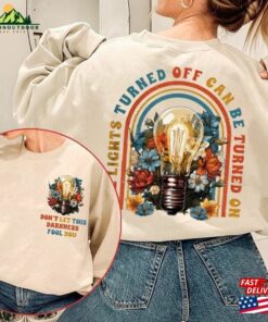 Noah Kahan Call Your Mom Lyric T-Shirt Stick Season Summer Tour Sweatshirt Merch Classic